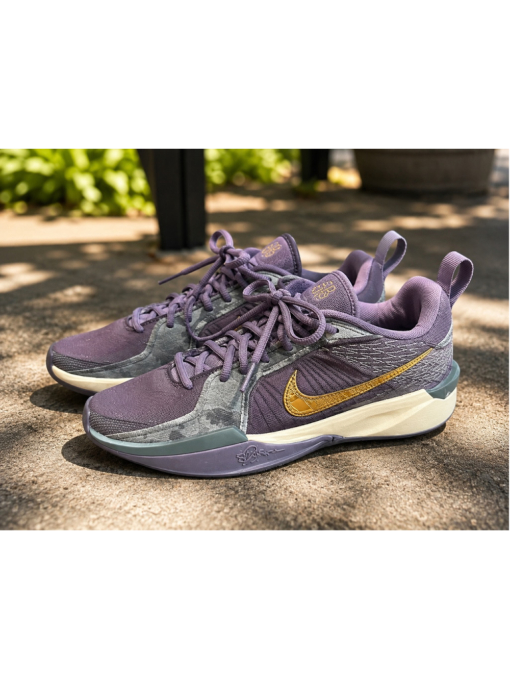 Youth Nike Sabrina 1 Athletic Shoes Size 5 Purple Gold Summer